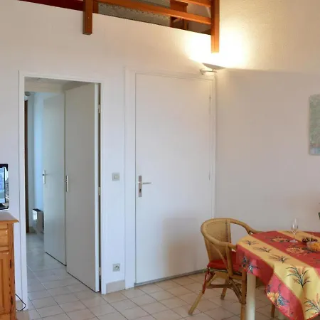 St-aygulf : Mezzanine 4 Pers, Terrasse, Parking, Lave-linge, Animaux Bienvenus - Fr-1-226a-13 * Saint Aygulf