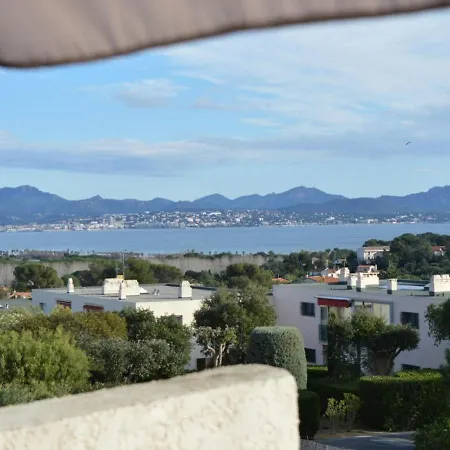 St-aygulf : Mezzanine 4 Pers, Terrasse, Parking, Lave-linge, Animaux Bienvenus - Fr-1-226a-13 Apartment